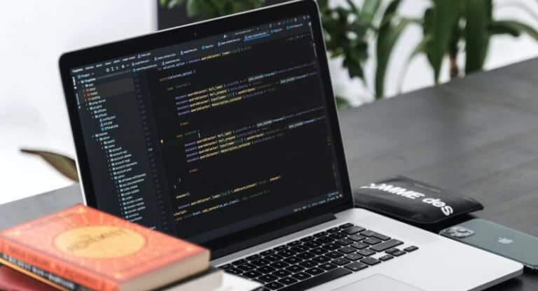 Best Programming Languages for GUI: Top Picks for Desktop Development